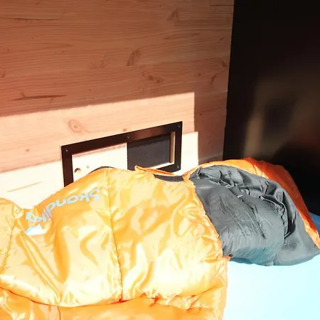 Strandgutkoje Auf Dem Strandgut * קושהאבן