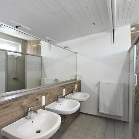 Strandgutkoje Auf Dem Strandgut Camping Cuxhaven